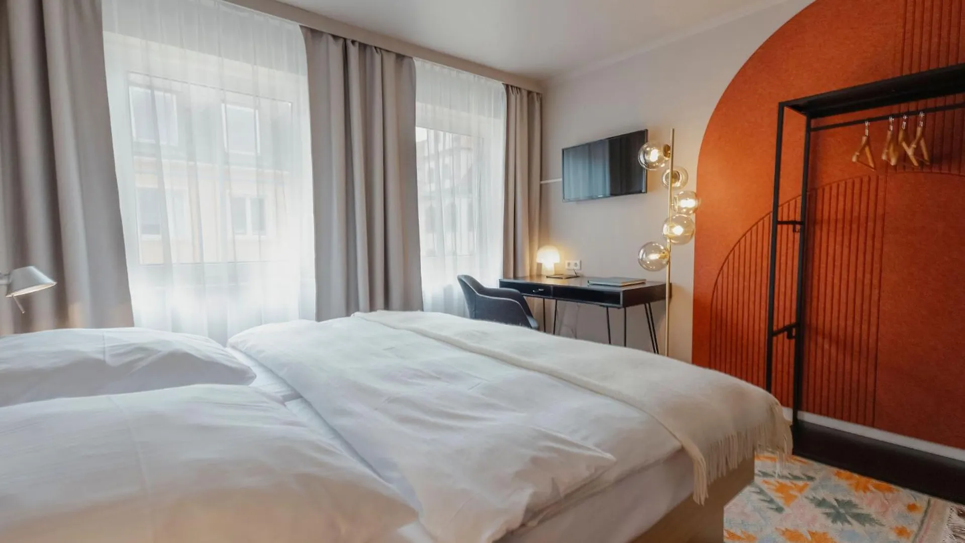 Hotel Lux Munich 2*,  Germany
